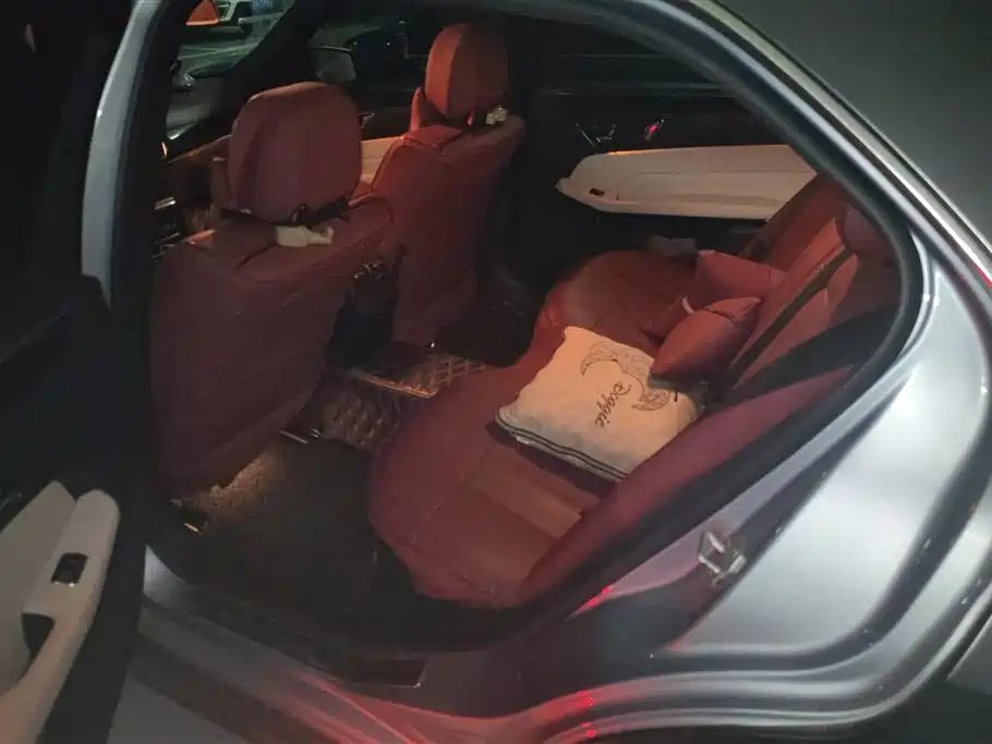 Mercedes-Benz E-Class 2014 Facelift E 260 L Sport фото 11
