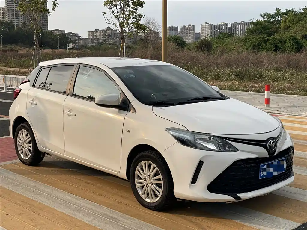 Toyota Vios FS 2017 1.5L CVT Fengchi Edition фото 2