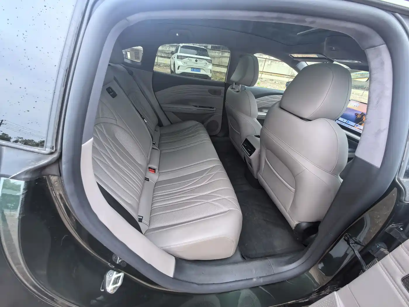 Geely Galaxy Galaxy Xingyao 8 2025 130km EM-P Explorer Edition фото 13