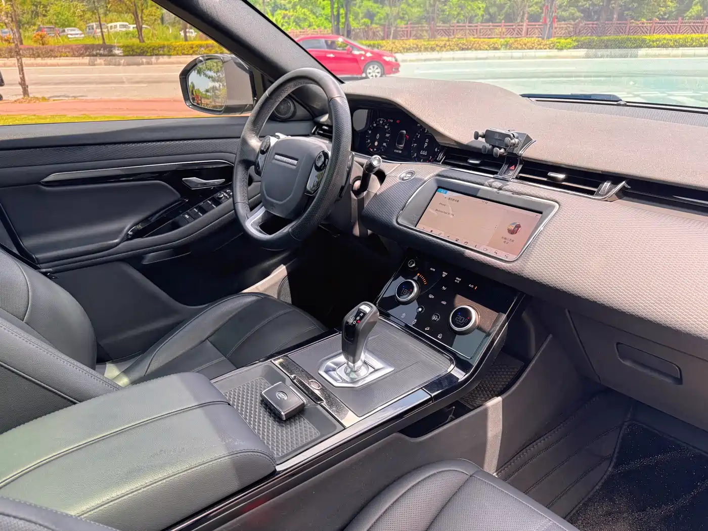 Land Rover Range Rover Evoque 2020 249PS R-DYNAMIC S Sport Edition фото 13