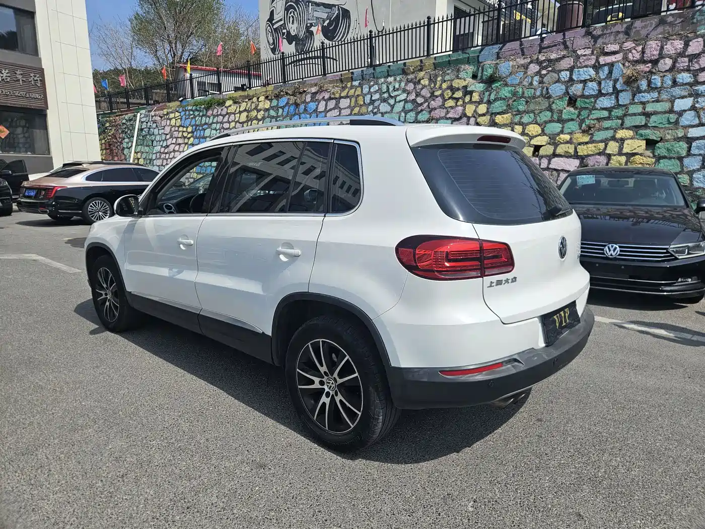 Volkswagen Tiguan 2015 1.8TSI Automatic 2WD Highline фото 3