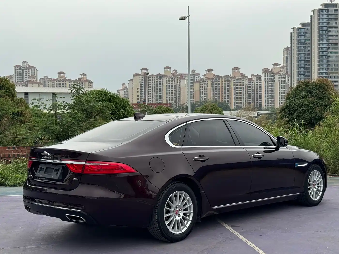 Jaguar XFL 2017 XFL 2.0T 200PS Luxury Edition фото 5