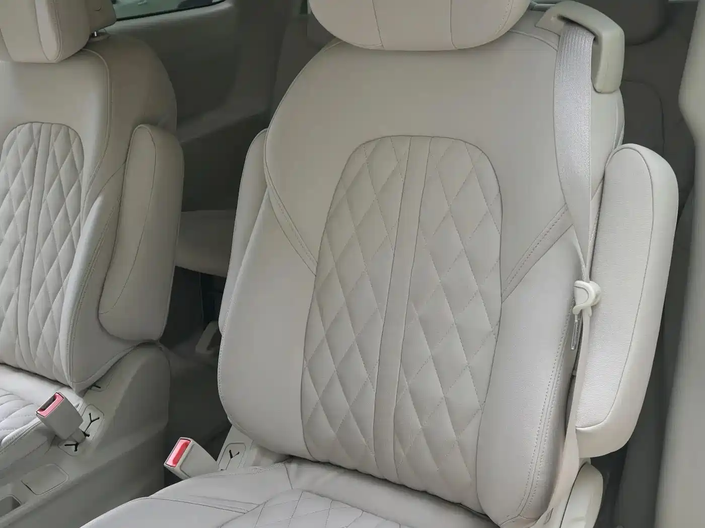 Buick GL8 2017 ES 28T Comfort Type China V фото 18