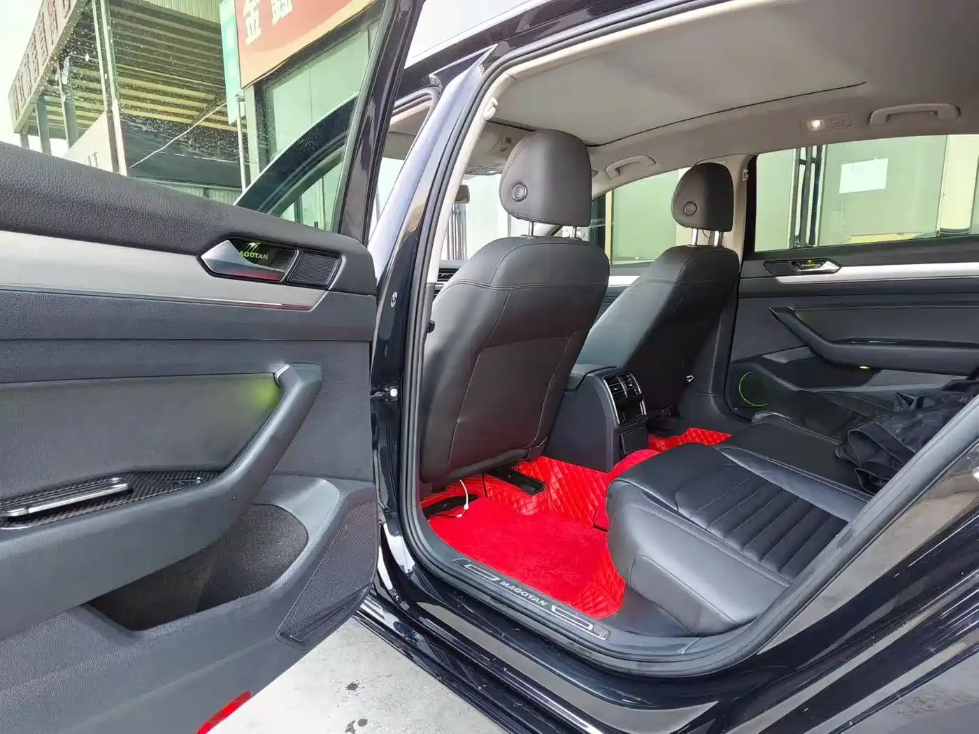 Volkswagen Magotan 2018 280TSI DSG Comfort фото 9