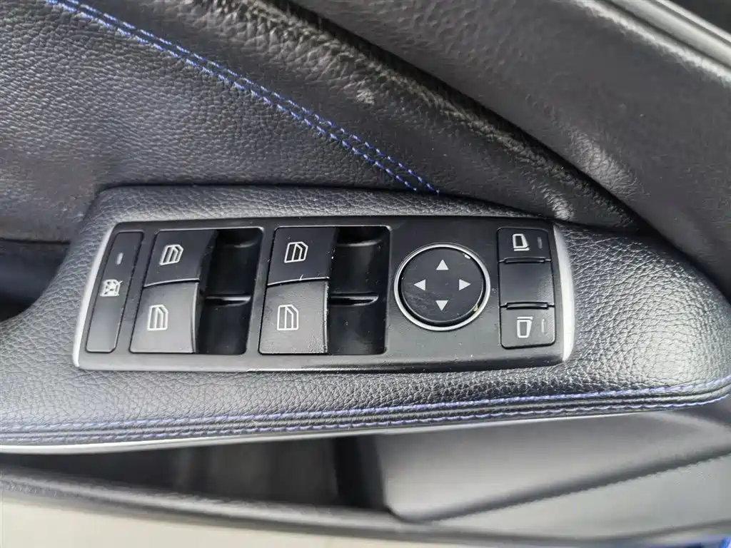 Mercedes-Benz GLA 2019 GLA 200 Dynamic фото 9