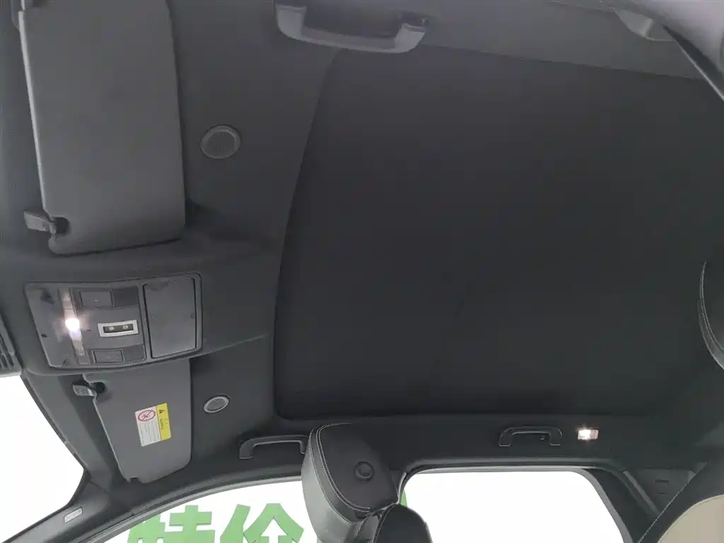 Land Rover Discovery Sport 2022 Model 249PS R-Dynamic S Performance Edition 5-Seater фото 14