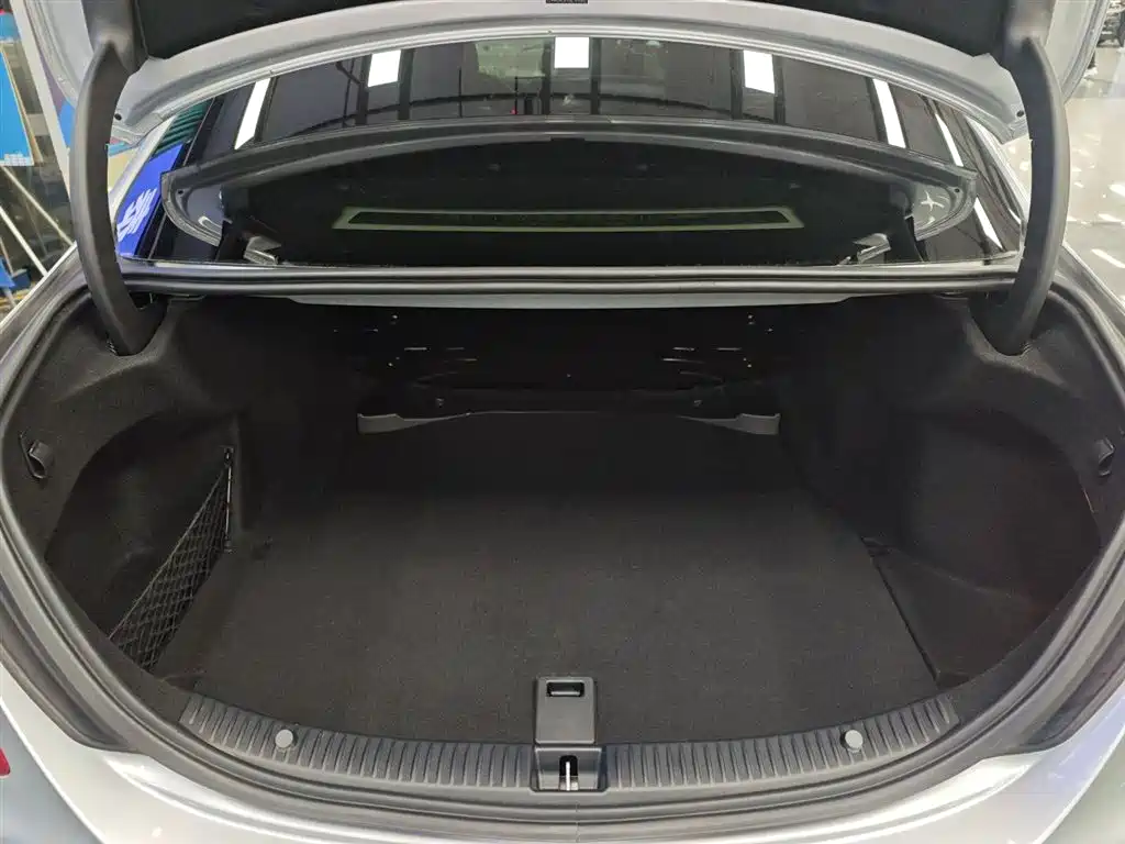 Mercedes-Benz C-Class 2016 C 200 L Sport фото 15