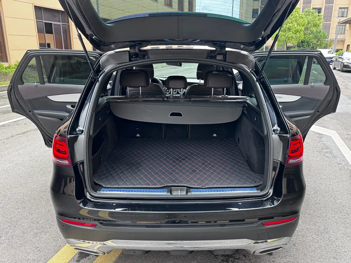 Mercedes-Benz GLC 2021 GLC 260 L 4MATIC Sporty фото 12