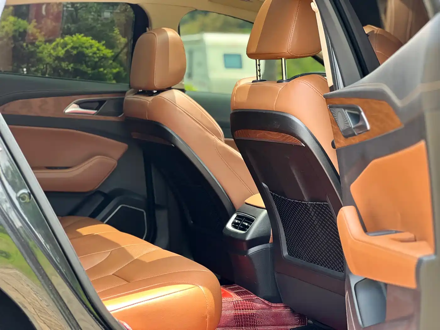 Hongqi H5 2018 Model 30TD Smart Connect Royal 60th Anniversary Edition фото 18