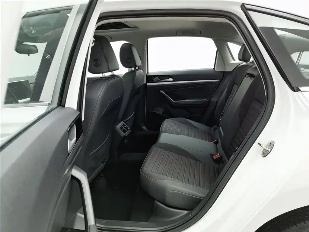 Volkswagen Lavida 2023 280TSI DSG Starlight Comfort Edition фото 15