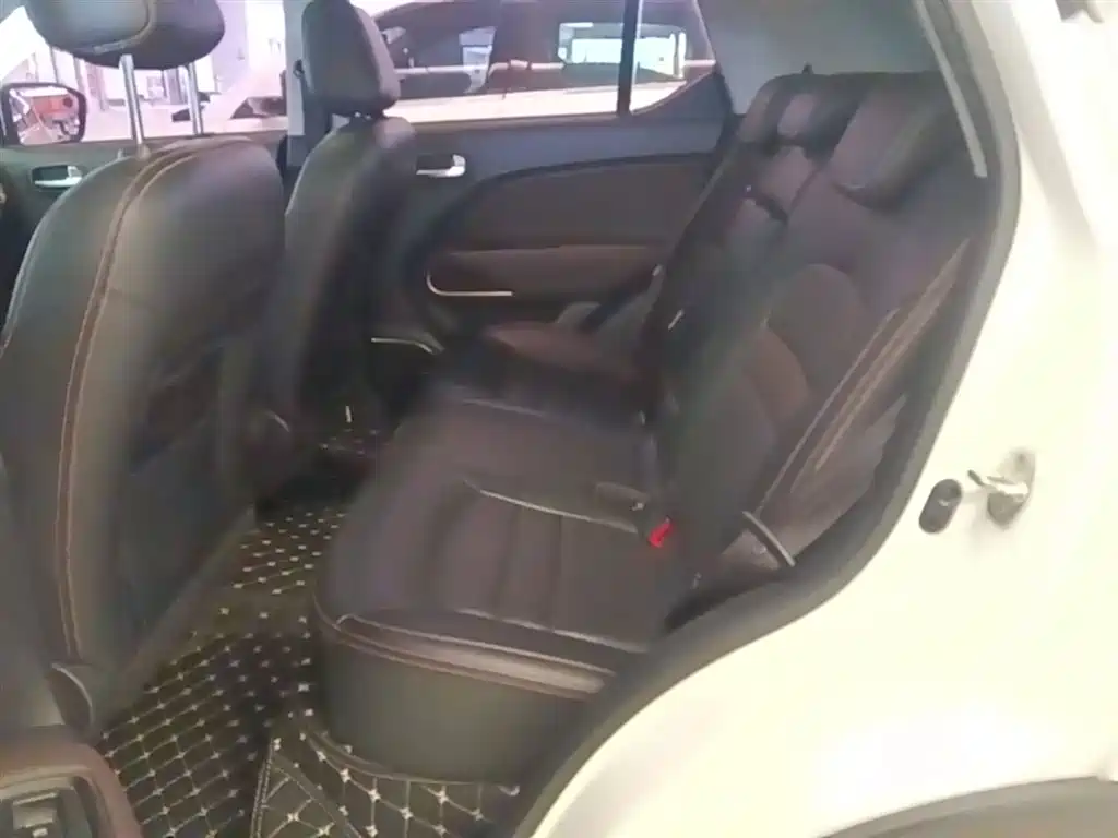 GAC Trumpchi Trumpchi GS3 2017 Model 200T Automatic Luxury Edition фото 17