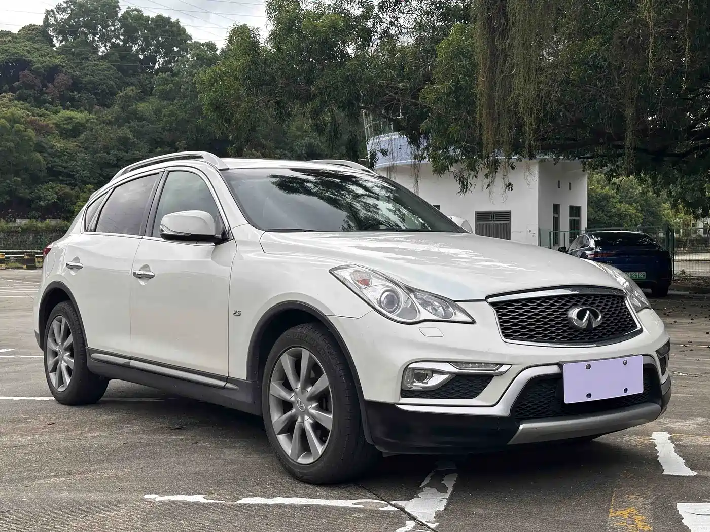 Infiniti QX50 2015 2015 2.5L Comfort Edition