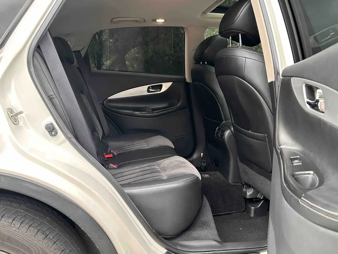 Infiniti QX50 2015 2015 2.5L Comfort Edition