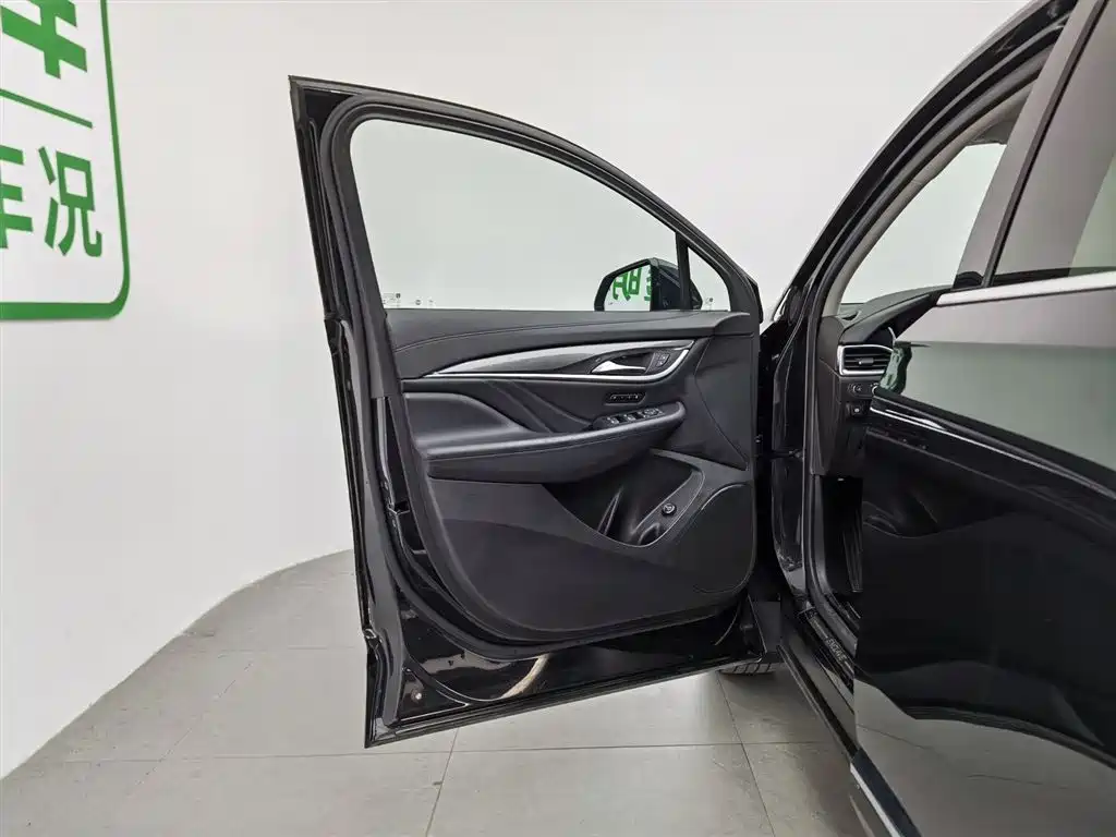 Buick Enclave 2020 28T 4WD Premium Model фото 8