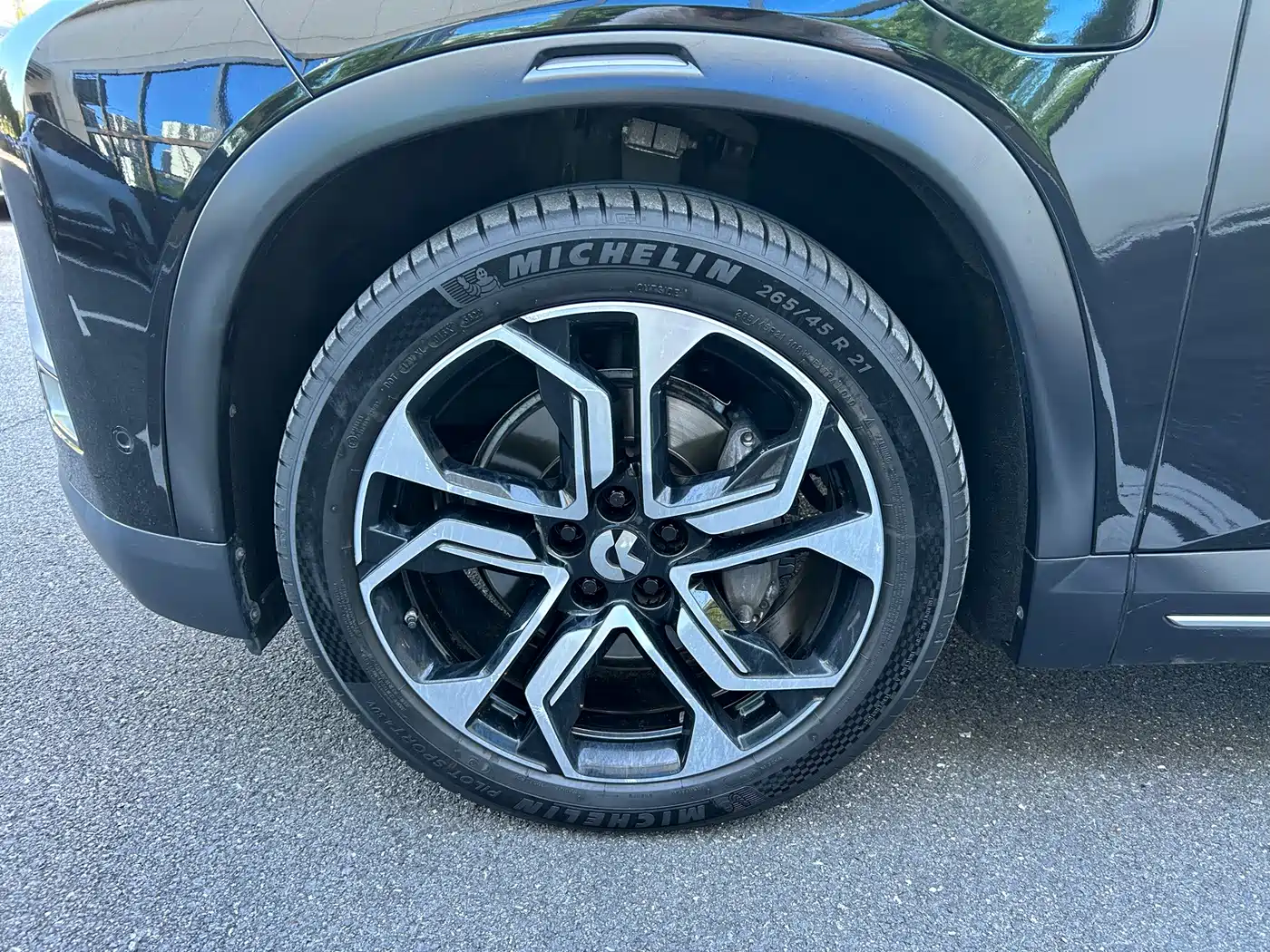 NIO ES8 2018 2018 Founder Edition