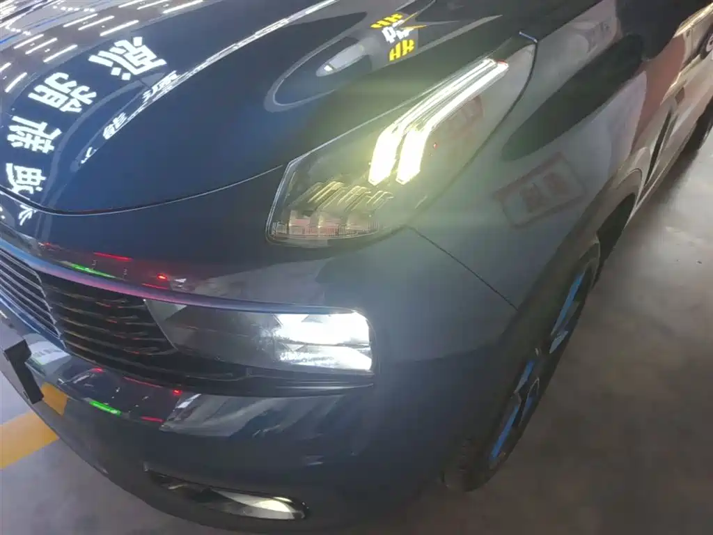 Lynk & Co 01 2017 2.0T 2WD Pro Shine Edition фото 24