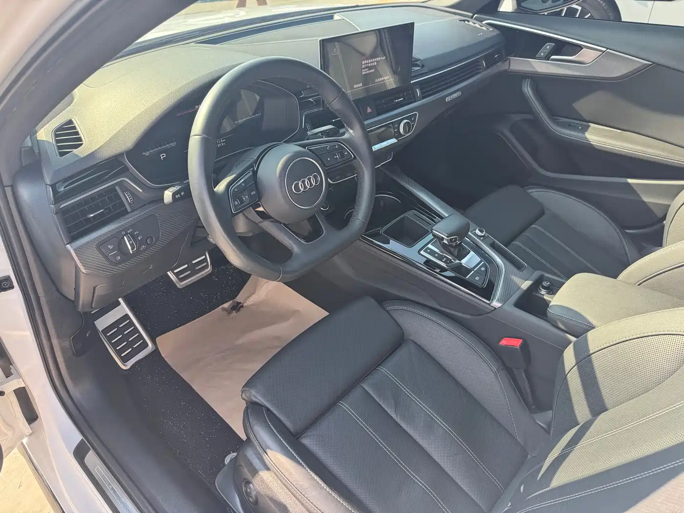 Фото 9 - Audi A4L
