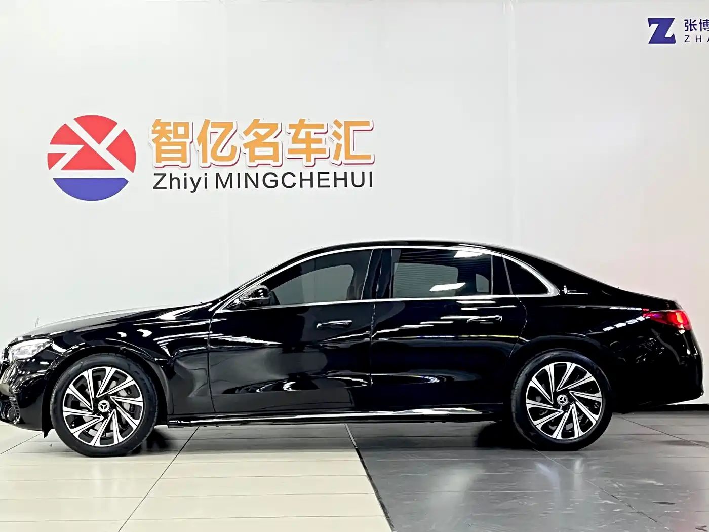 Mercedes-Benz E-Class 2025 E 300 L Luxury фото 4