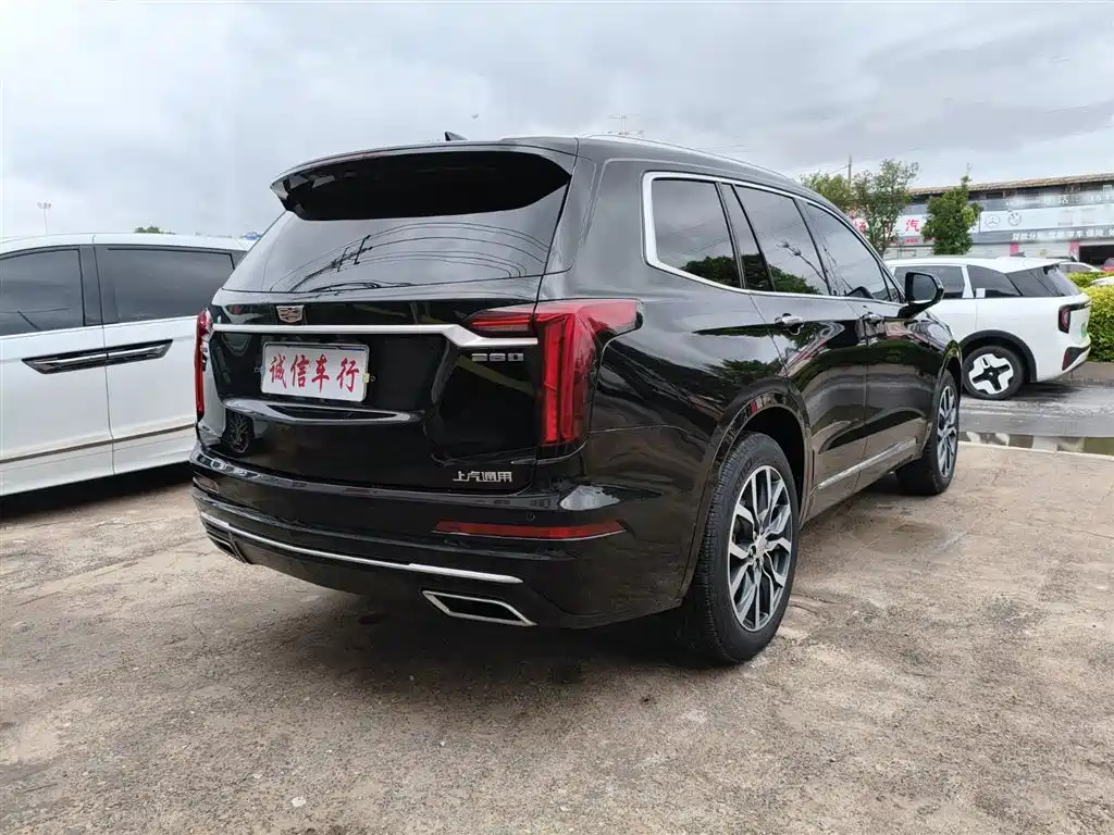 Cadillac XT6 2021 2.0T 7-Seater 4WD Trend Edition фото 4