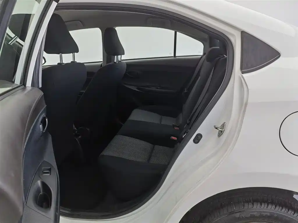 Toyota Vios 2016 1.5L Automatic Zhi Zhen Xing Yao Edition фото 15