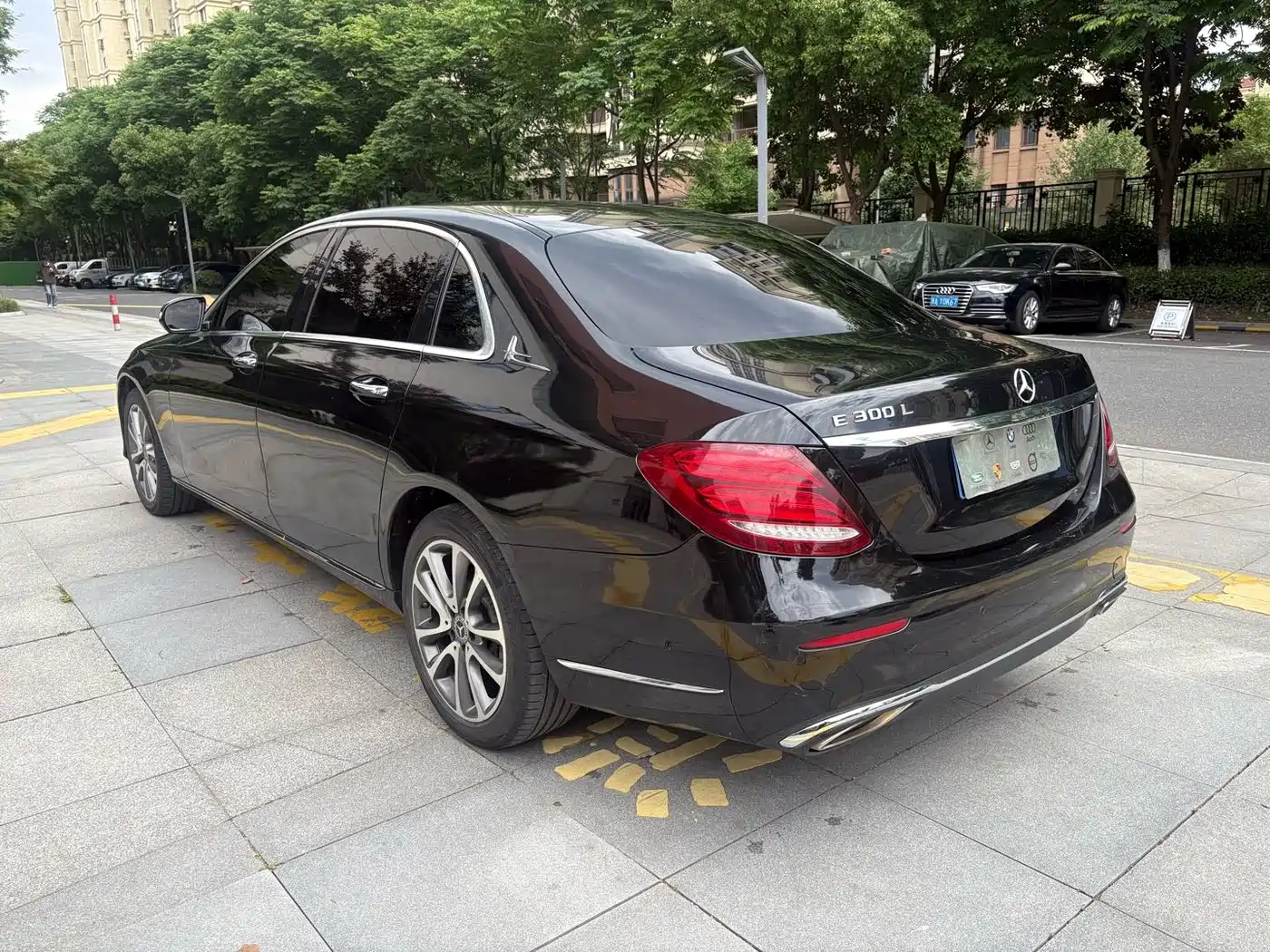 Mercedes-Benz E-Class 2019 E 260 L фото 8