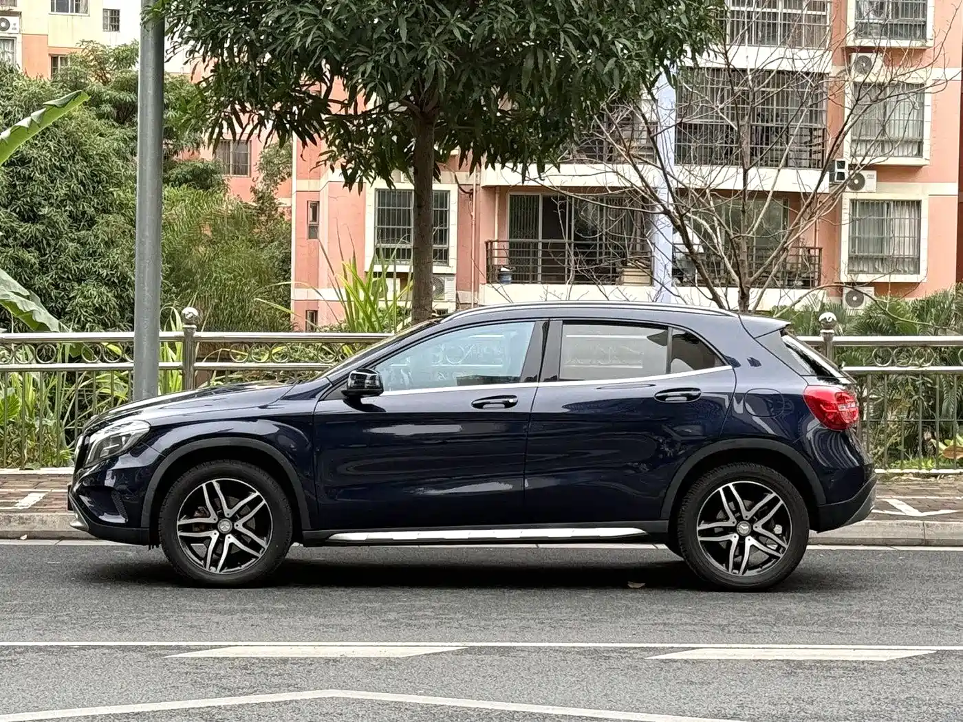 Mercedes-Benz GLA 2015 GLA 200 Fashion фото 6