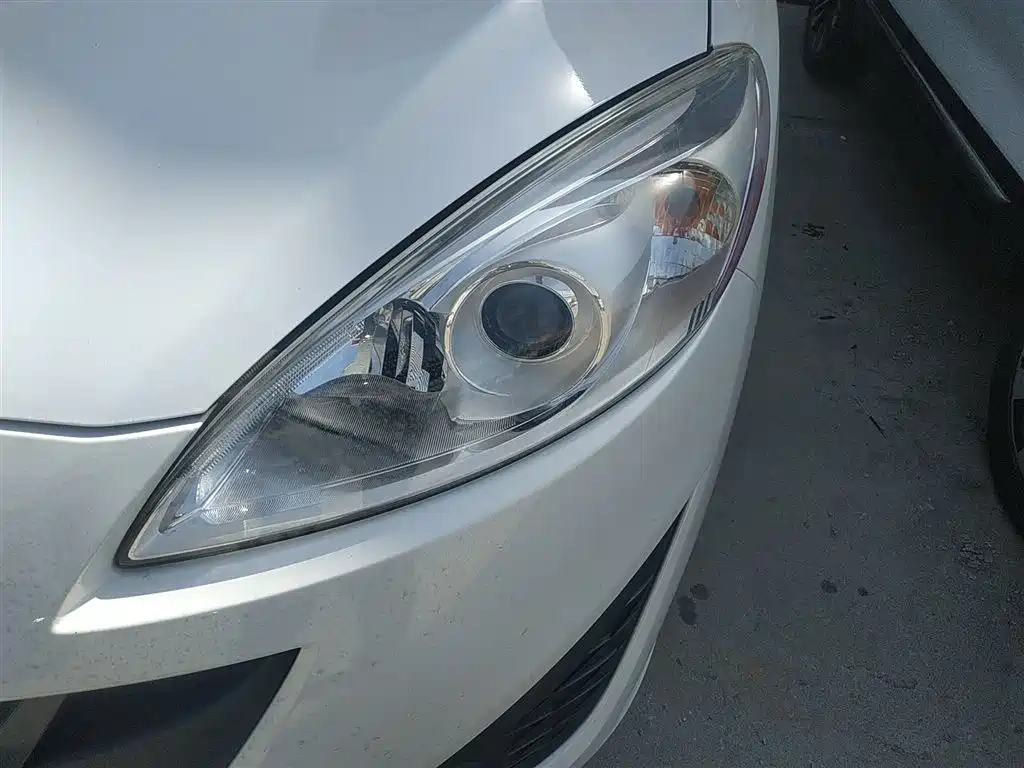 Mazda Mazda5 2014 2013 2.0L Automatic Luxury