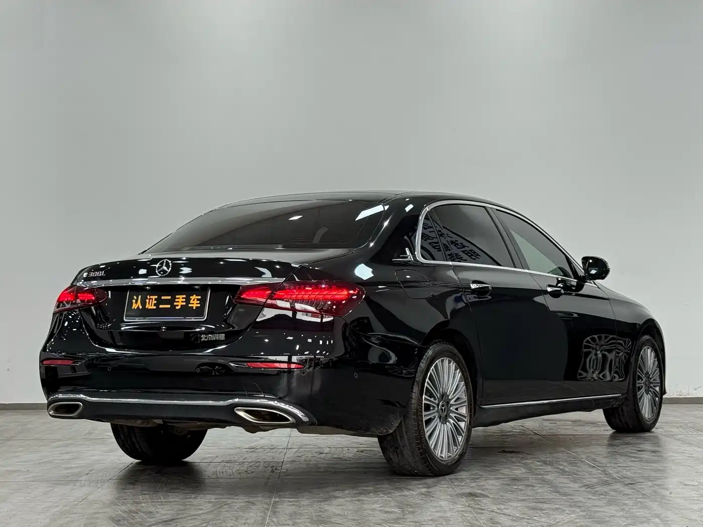 Mercedes-Benz E-Class 2022 E 300 L Luxury фото 21
