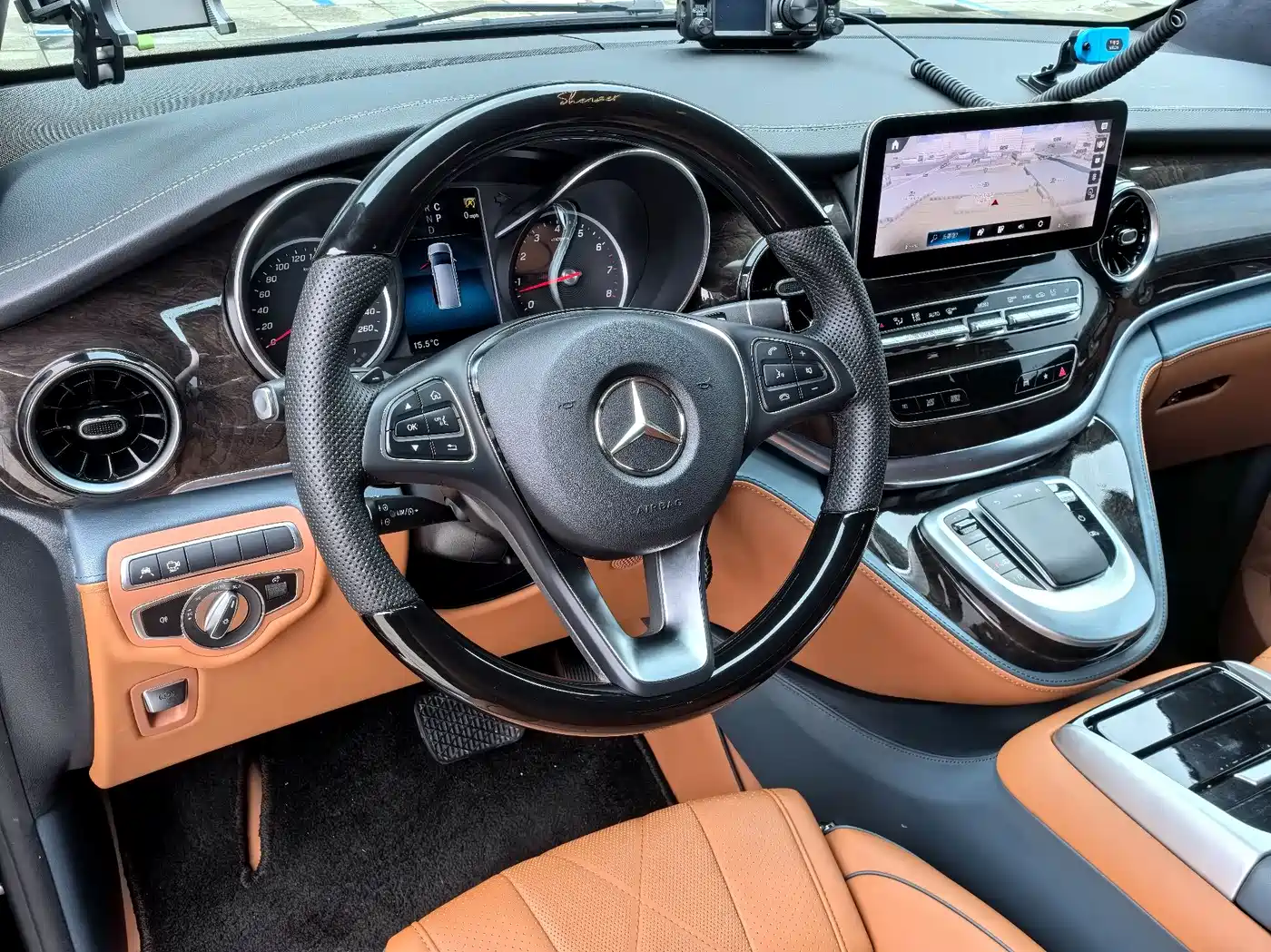 Mercedes-Benz V-Class 2022 V 260 L Long Wheelbase Prestige Edition фото 11
