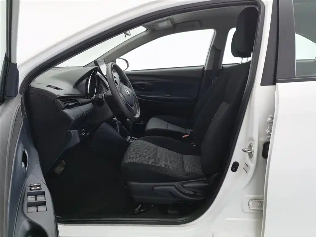 Toyota Vios 2016 1.5L Automatic Zhi Zhen Xing Yao Edition фото 10