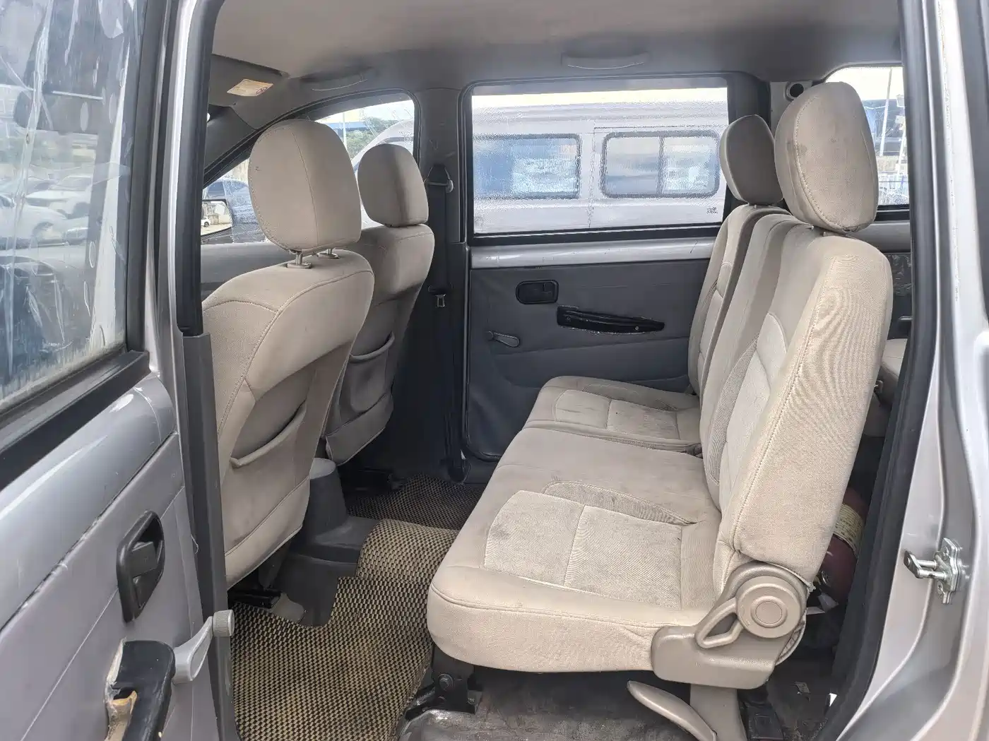 Wuling Motors Wuling Hongguang 2013 2013 1.5L Basic