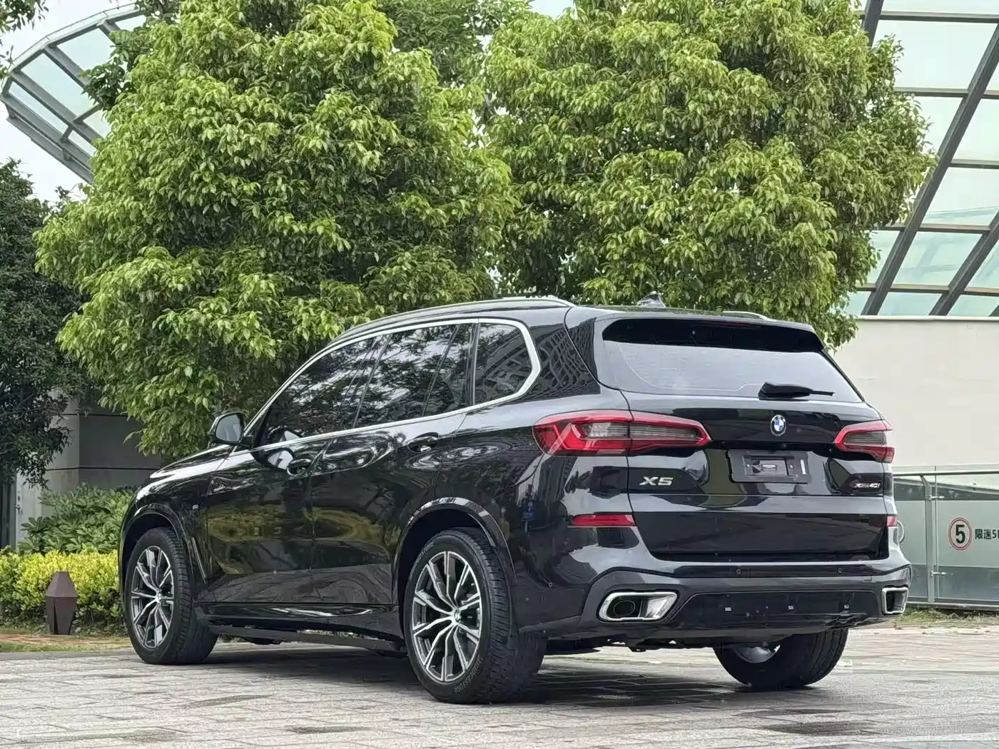 BMW X5 (Import) 2020 xDrive40i M Sport Package фото 7