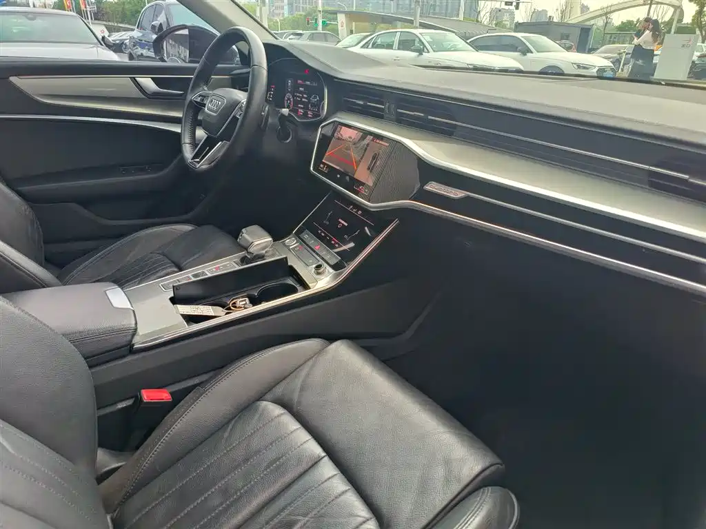 Audi A6L 2020 45 TFSI quattro Premium Elegance фото 6