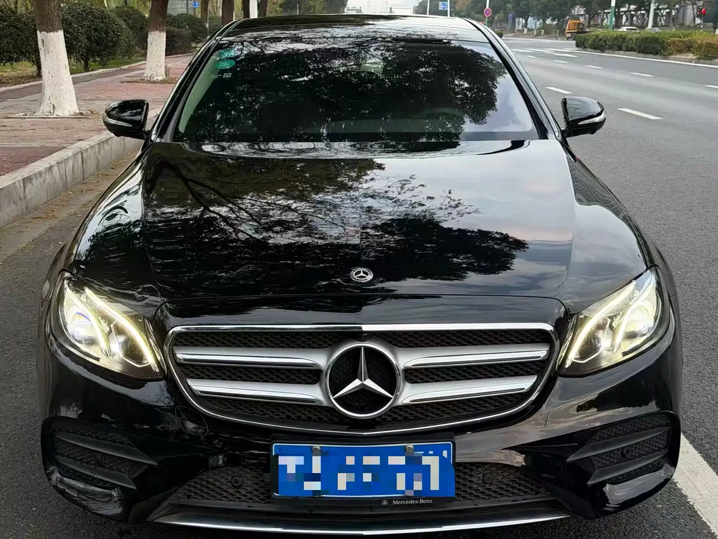 Mercedes-Benz E-Class 2020 E 300 L Sport Fashion Model фото 2
