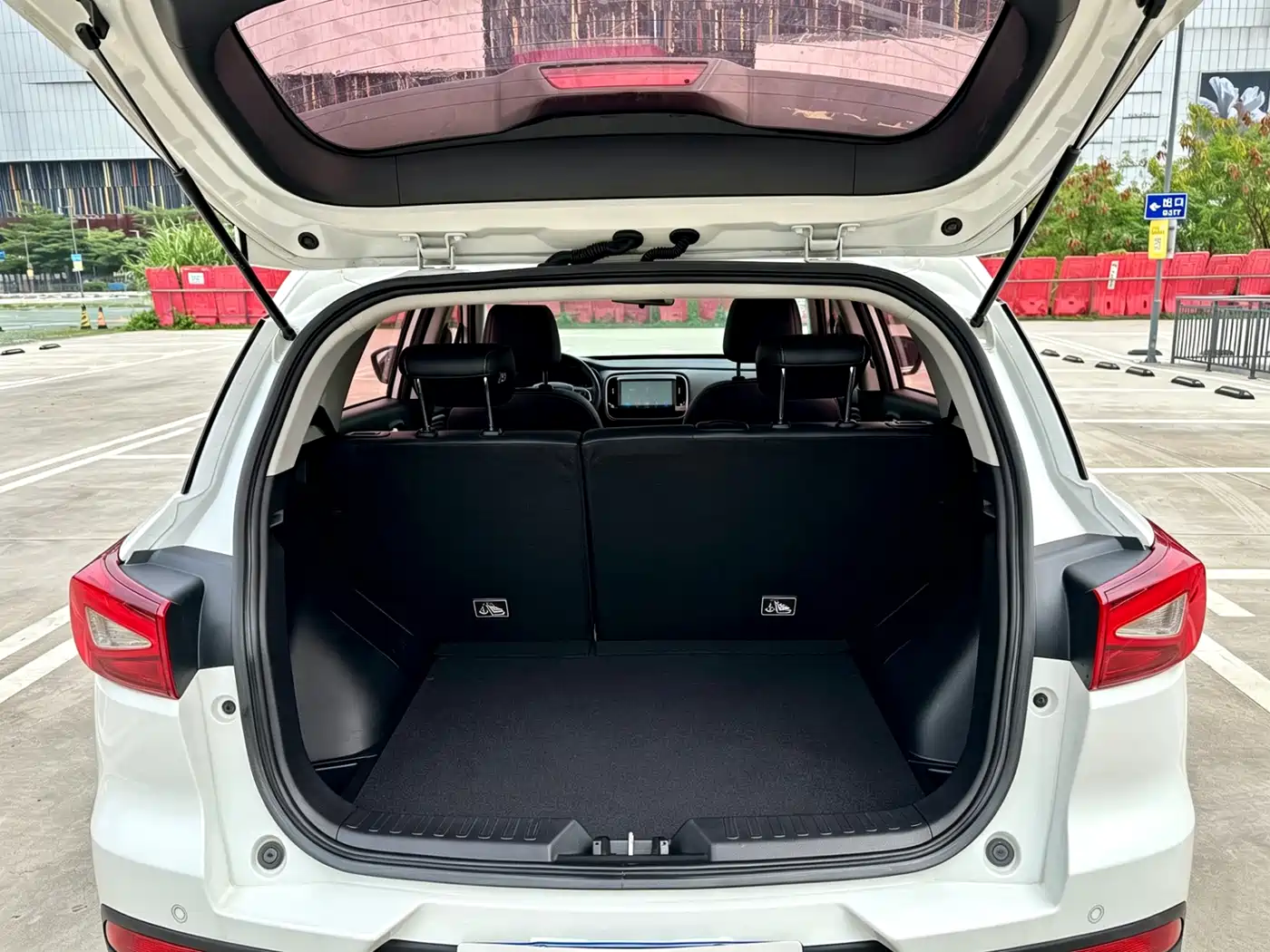 GAC Trumpchi Trumpchi GS3 2019 235T Automatic Elite Edition фото 19