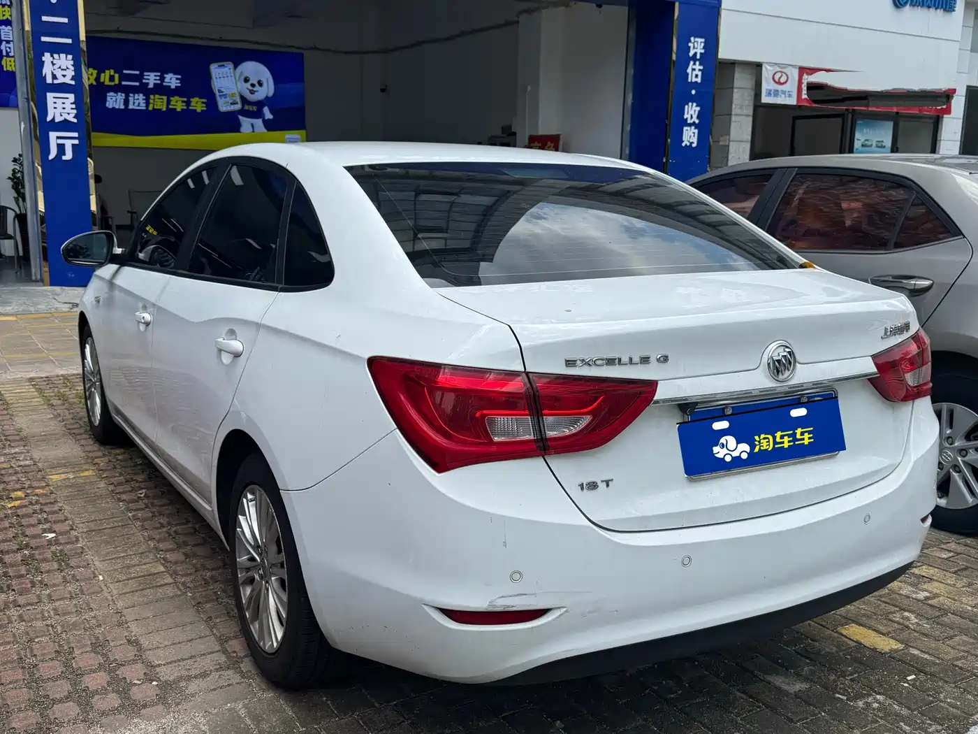 Buick Excelle 2015 18T Dual-Clutch Luxury фото 2