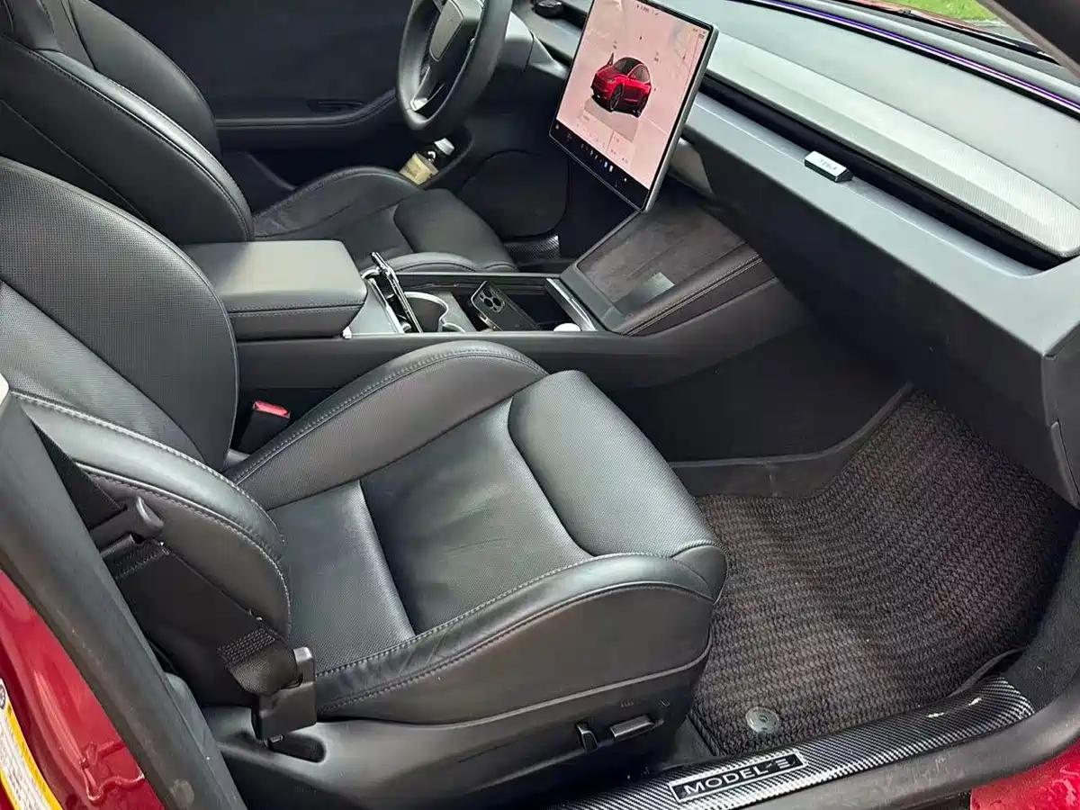 Фото 5 - Tesla Model 3