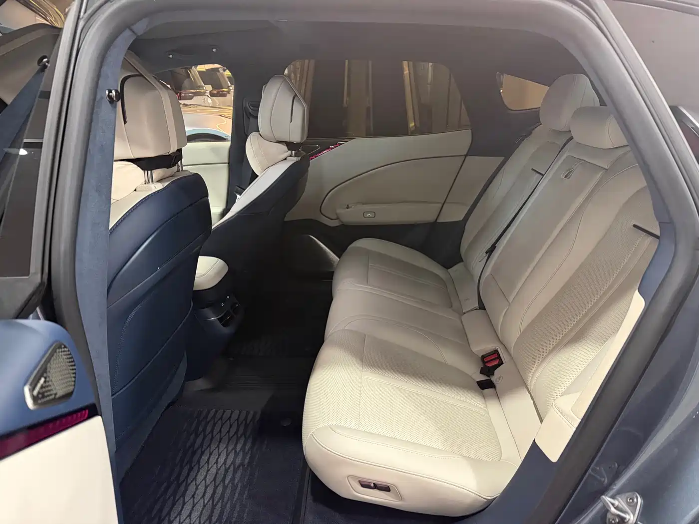 ZEEKR EXTREME KRYPTON 007