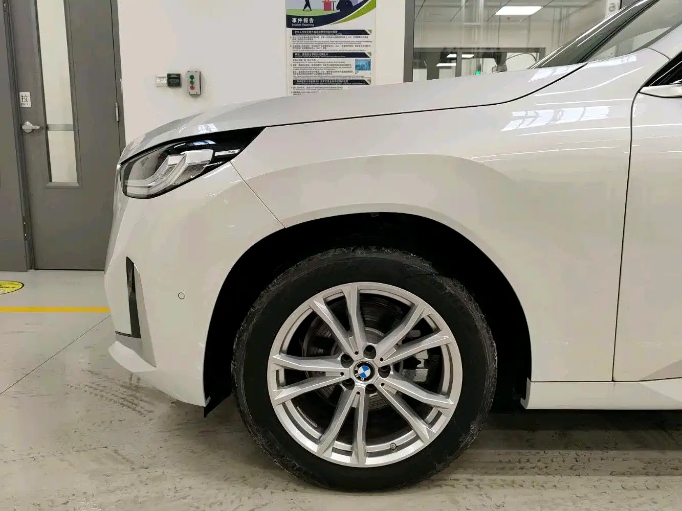 BMW X3 2025 xDrive25L Luxury Package фото 6