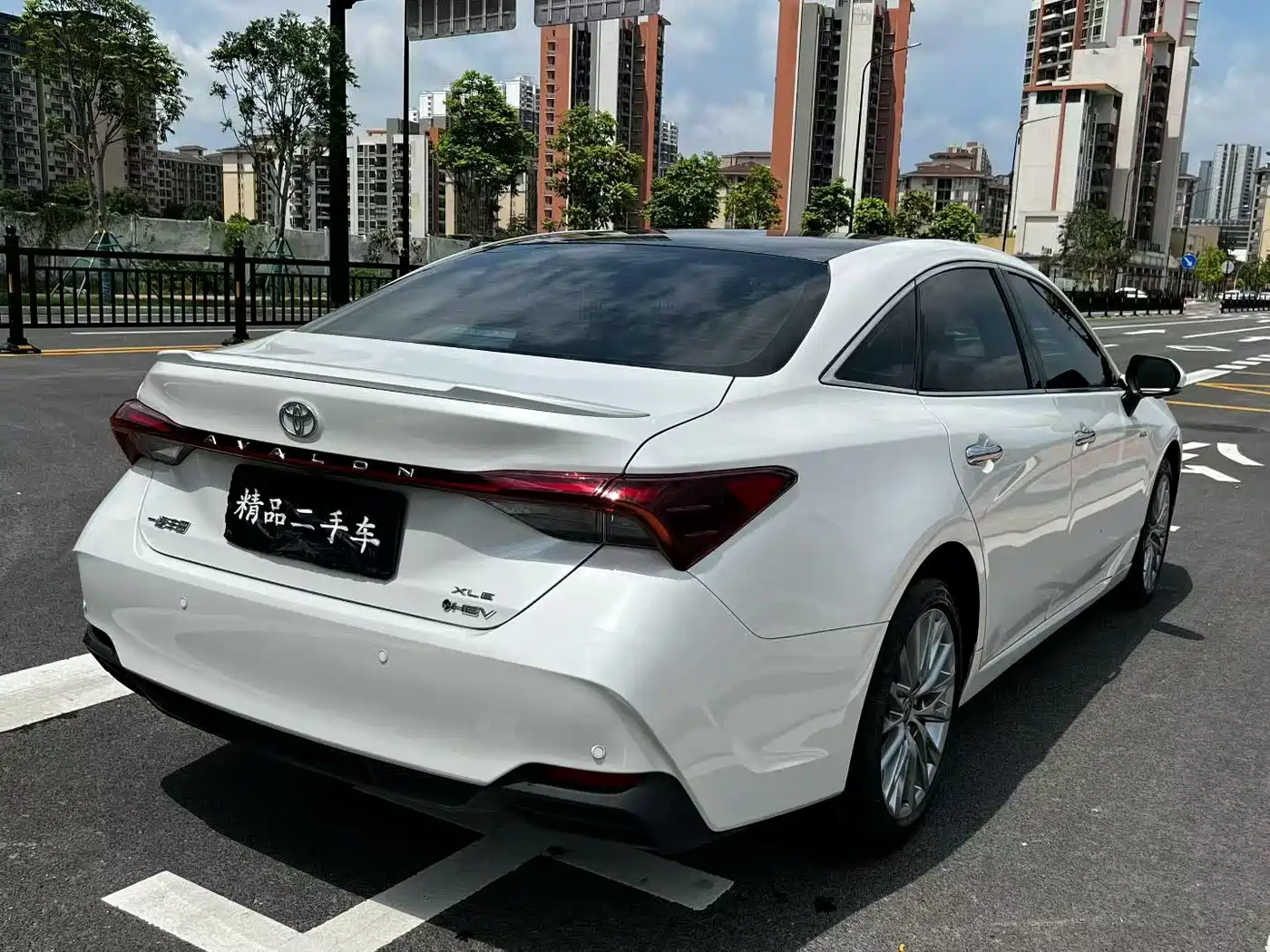 Toyota Avalon 2024 Model Hybrid 2.5L XLE Prestige Edition фото 9