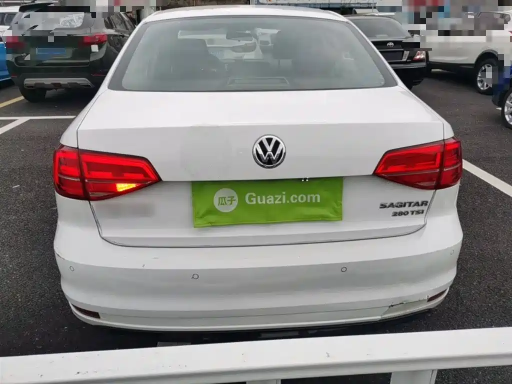 Volkswagen Sagitar 2018 280TSI DSG Spark Edition фото 6