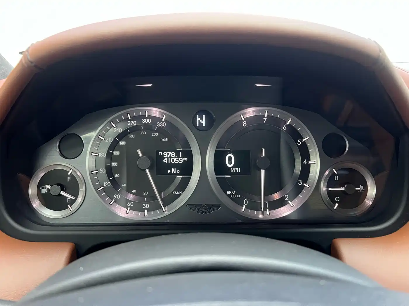 Aston Martin V8 Vantage 2012 2011 4.7L Sportshift Coupe