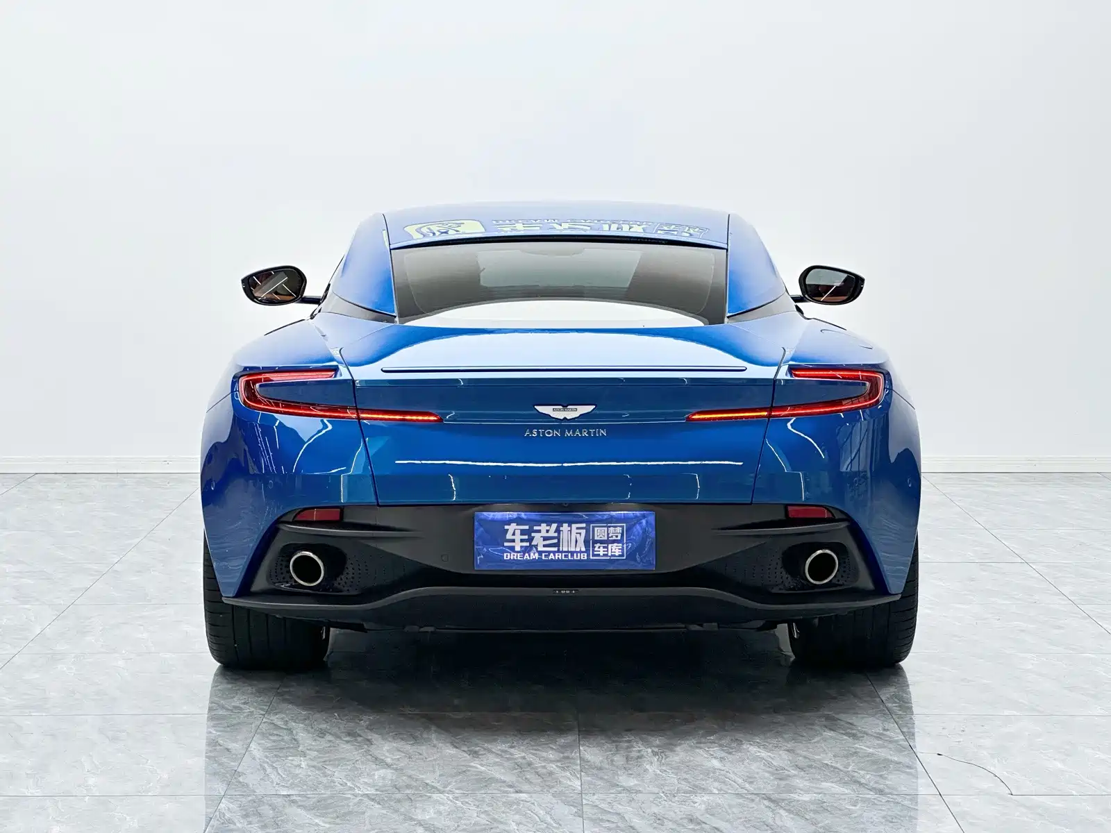 Фото 5 - Aston Martin DB11