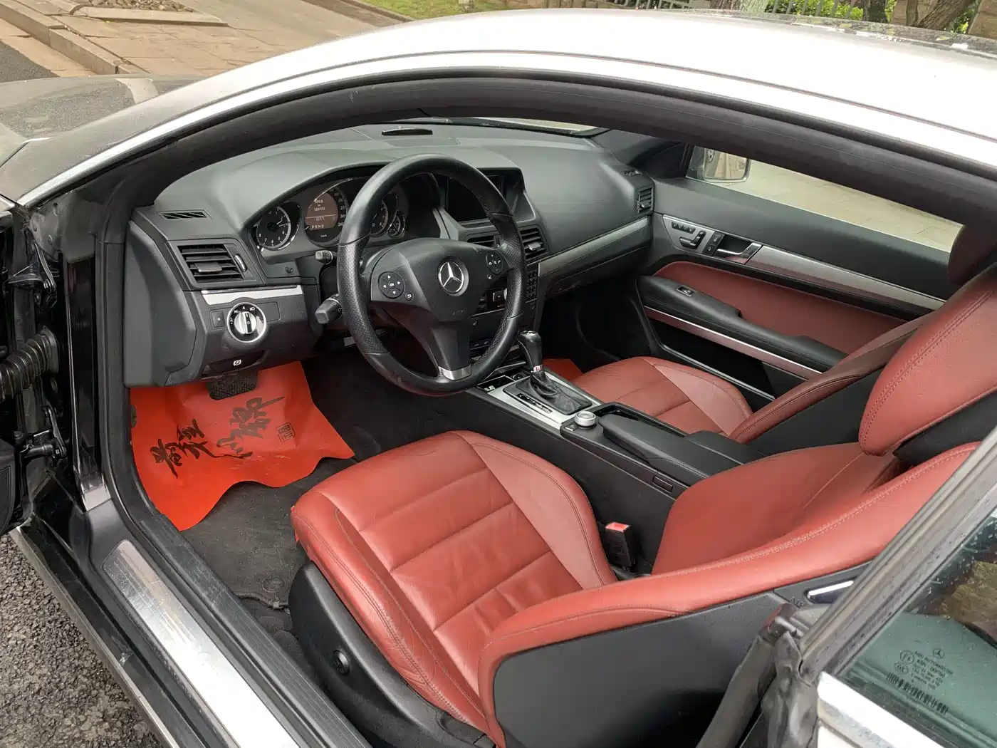 Mercedes-Benz E-Class (Import) 2010 E 260 CGI Coupe фото 8