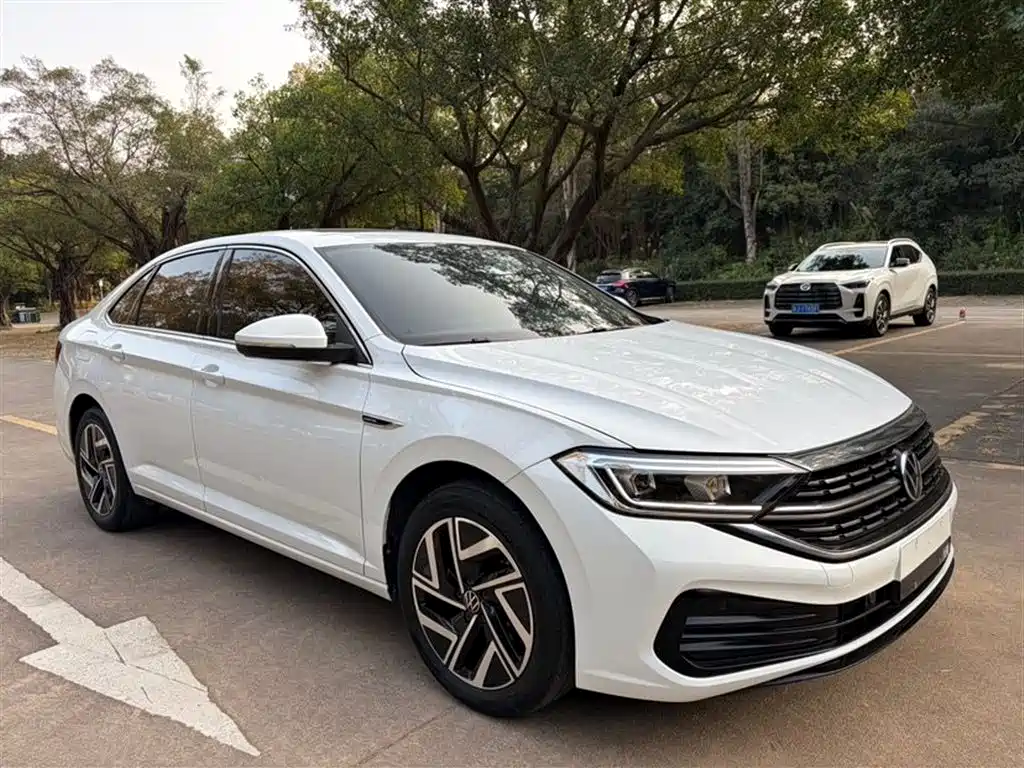 Volkswagen Sagitar 2023 Model Year 280TSI DSG Surpass Edition фото 3