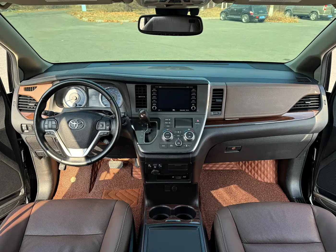 Toyota Sienna 2015 3.5L 4WD L фото 8