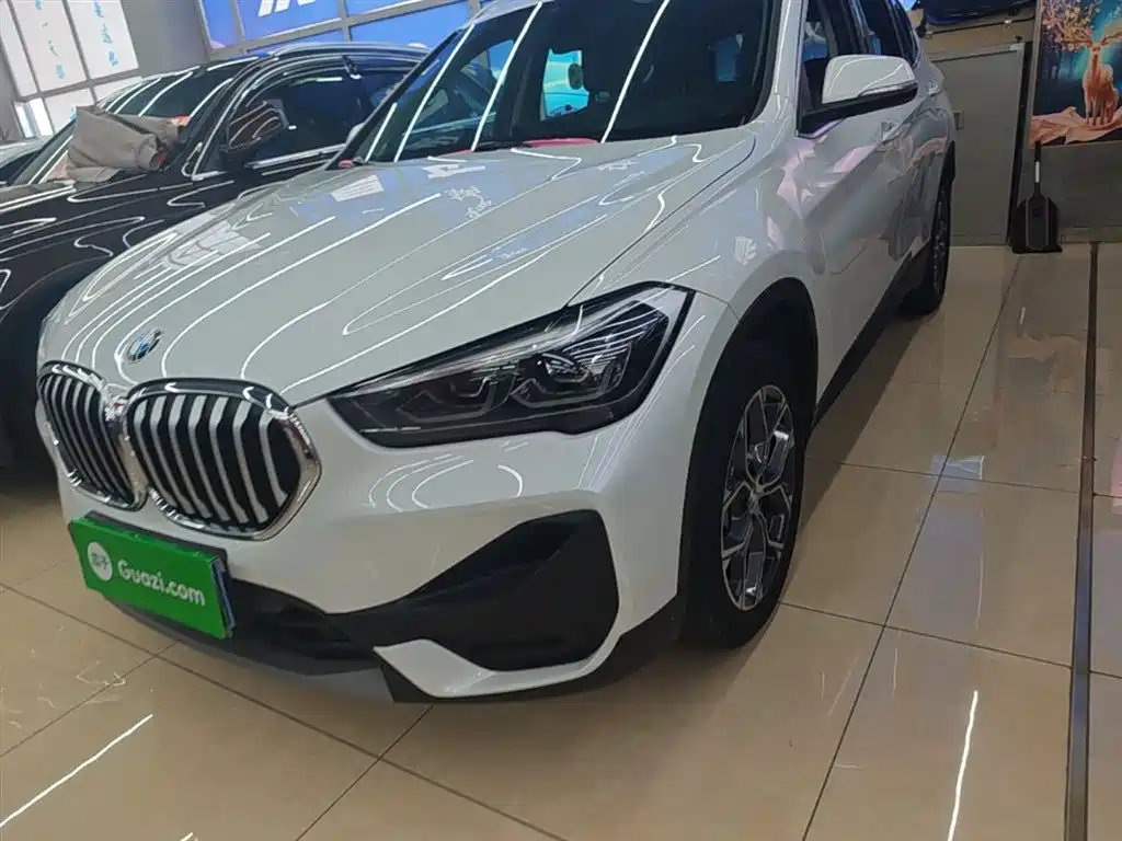 BMW X1 2022 sDrive25Li Leading фото 24