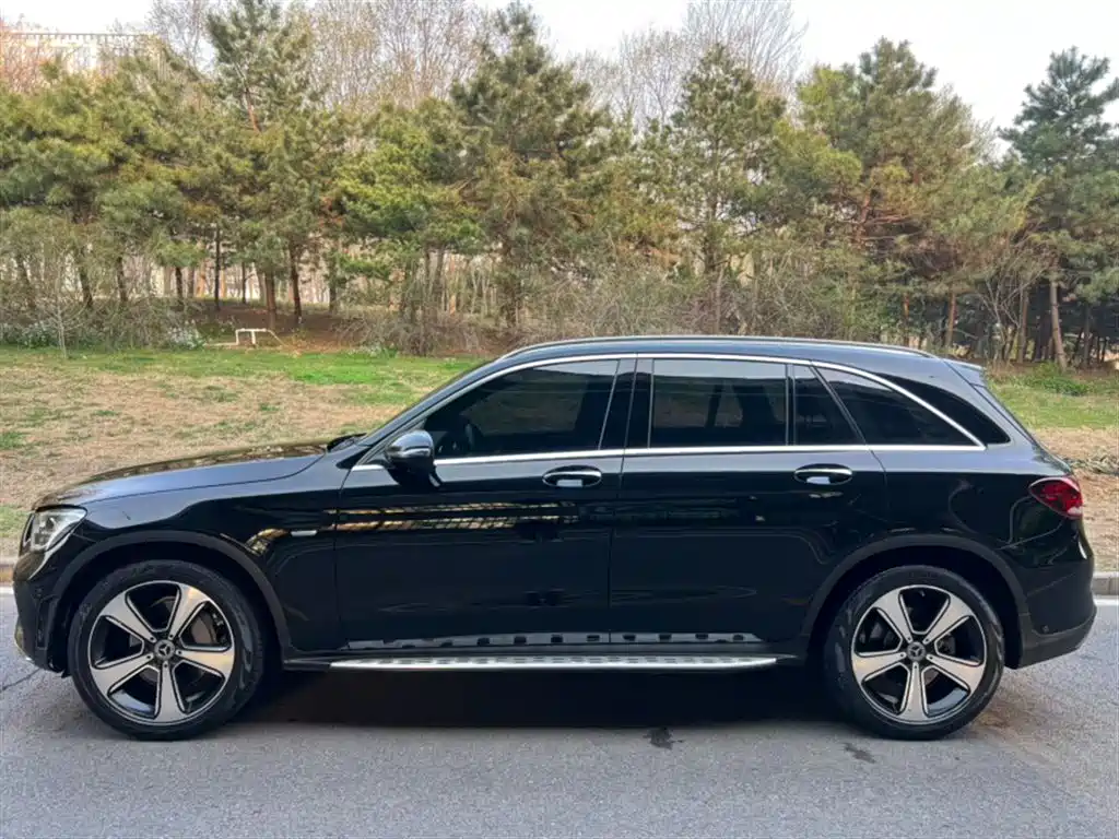 Mercedes-Benz GLC 2022 Facelift GLC 300 L 4MATIC Dynamic Collector's Edition фото 7
