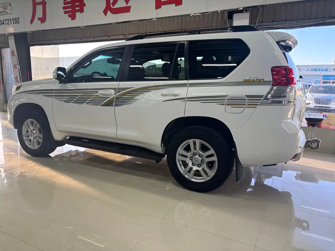 Toyota Prado 2014 4.0L Automatic VX NAVI фото 4