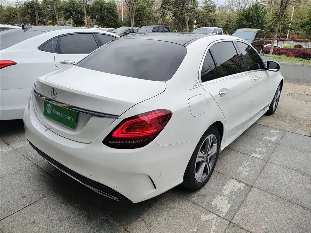 MERCEDES-BENZ CLASS C